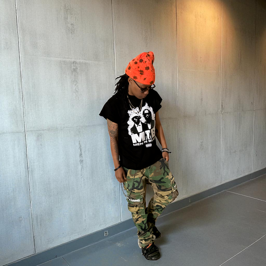 "MEN IN BLK" T33